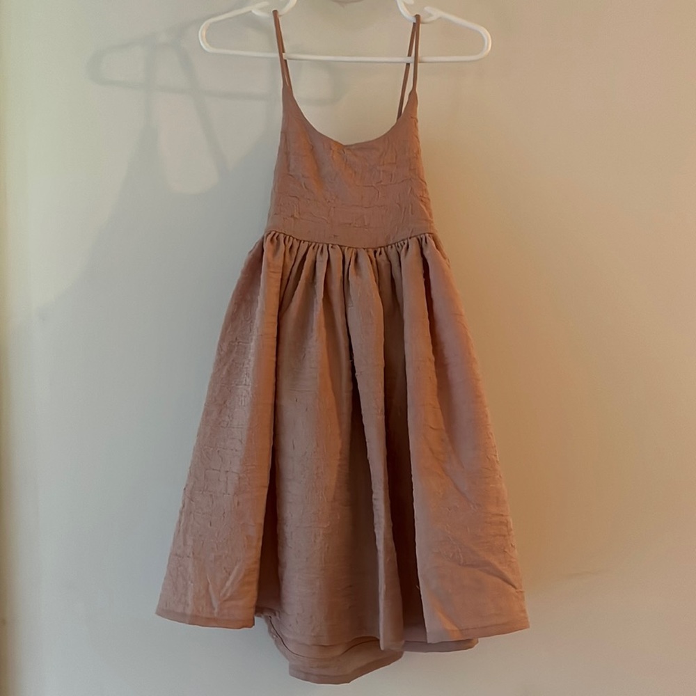Nora Lee textured criss cross back dress size 6